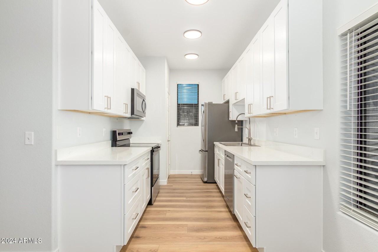 13818 N Saguaro Blvd #202 - Photo 4 of 29