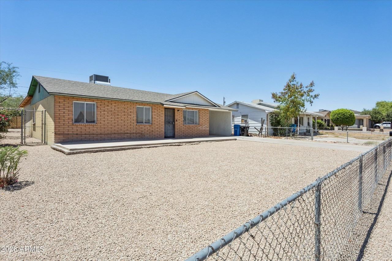 735 E South Mountain Ave - Photo 4 of 41