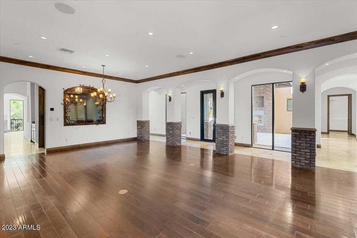 10965 E Southwind Ln - Photo 6 of 50