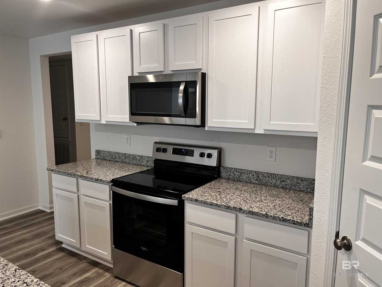 7047 Camp St - Photo 2 of 37