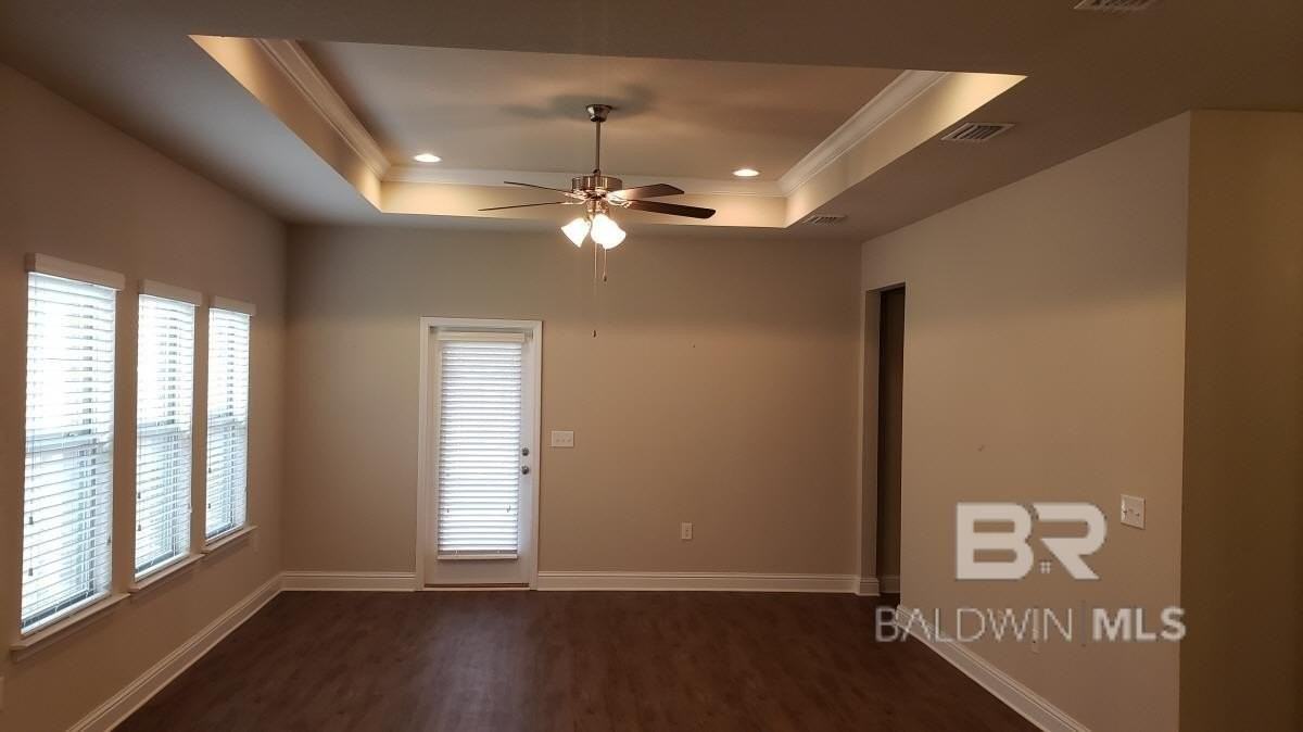 24490 Kipling Ct - Photo 7 of 18