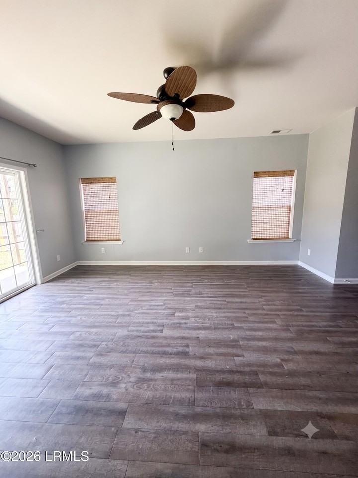 134 Mission Way - Photo 4 of 17