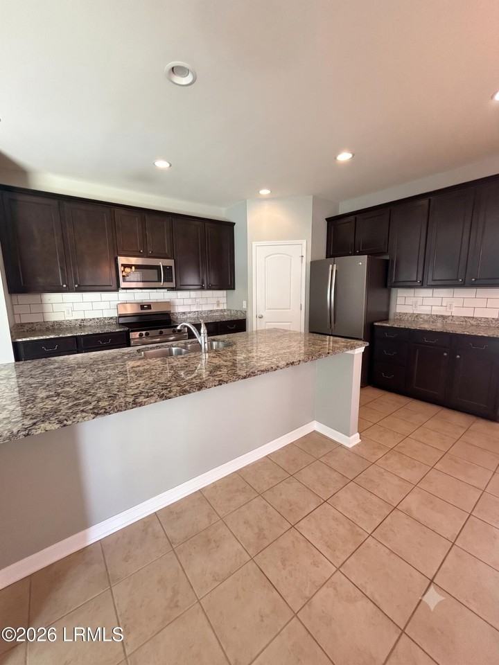 134 Mission Way - Photo 5 of 17
