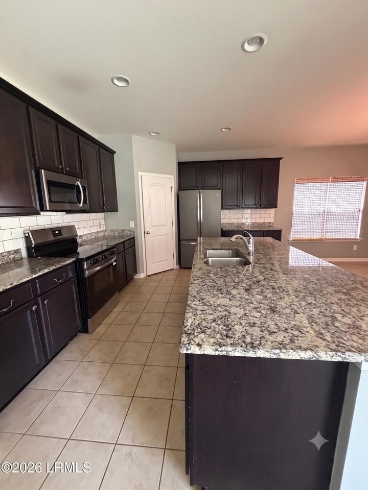 134 Mission Way - Photo 6 of 17