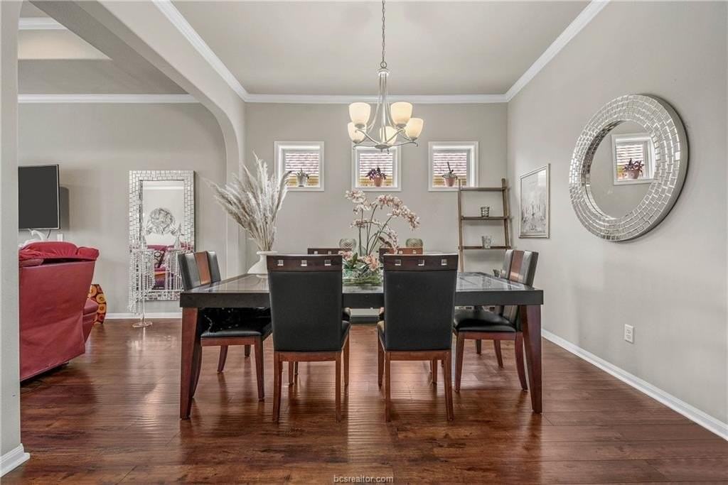 2527 Warkworth Ln - Photo 7 of 20