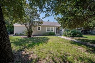 709 Inwood Dr - Photo 1 of 1