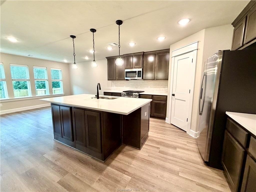 1216 Bridgewater Dr - Photo 4 of 20