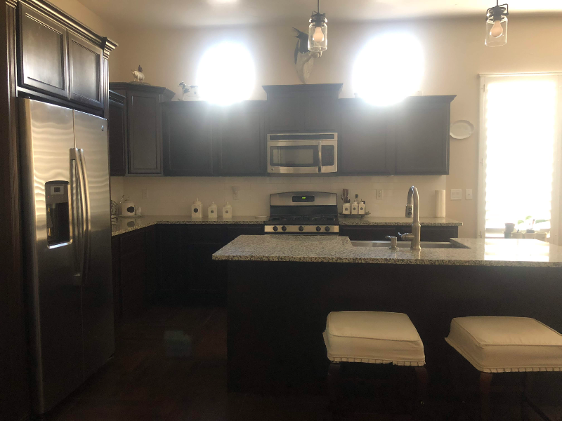 14668 Sunny Land Ave - Photo 3 of 10