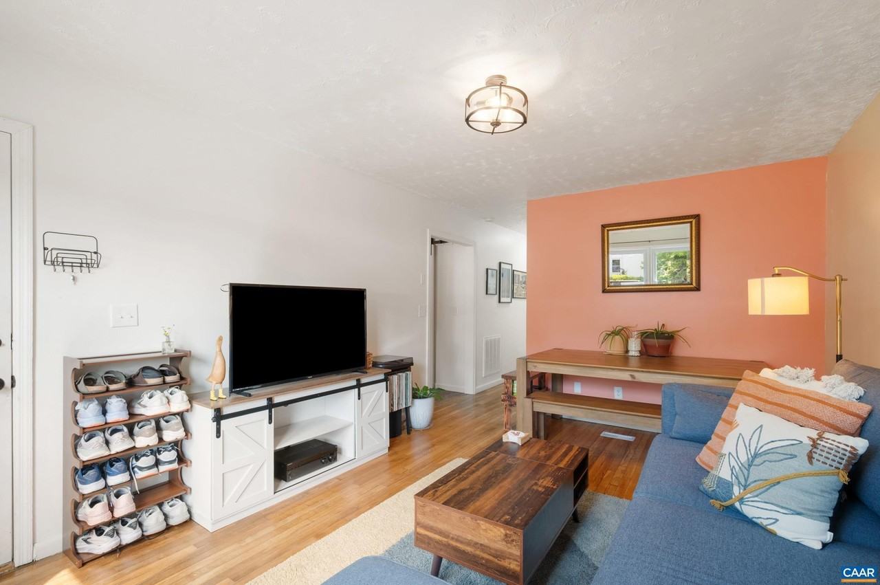 105 Hartmans Mill Rd #A - Photo 6 of 50