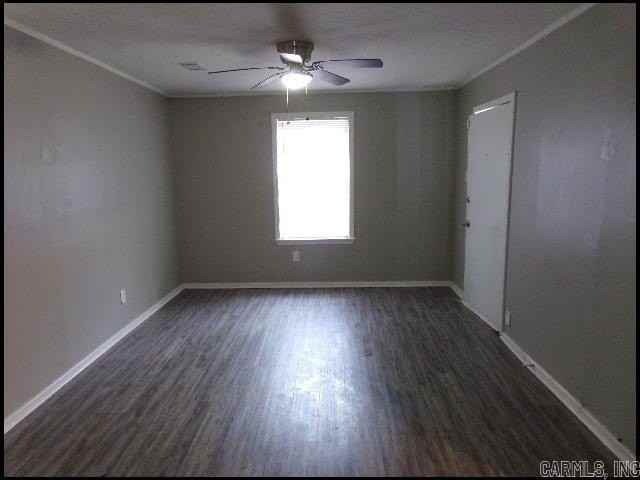 901 S Harrison St - Photo 3 of 21