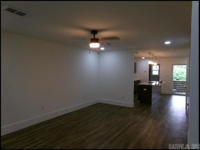 1912 Sanford Dr Apt 2 - Photo 3 of 23