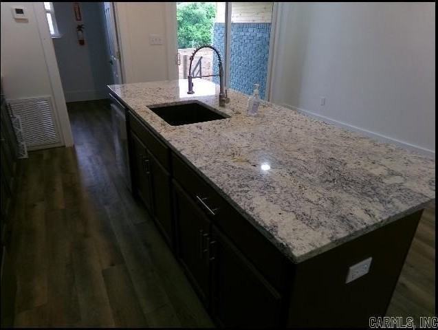 1912 Sanford Dr Apt 2 - Photo 7 of 23