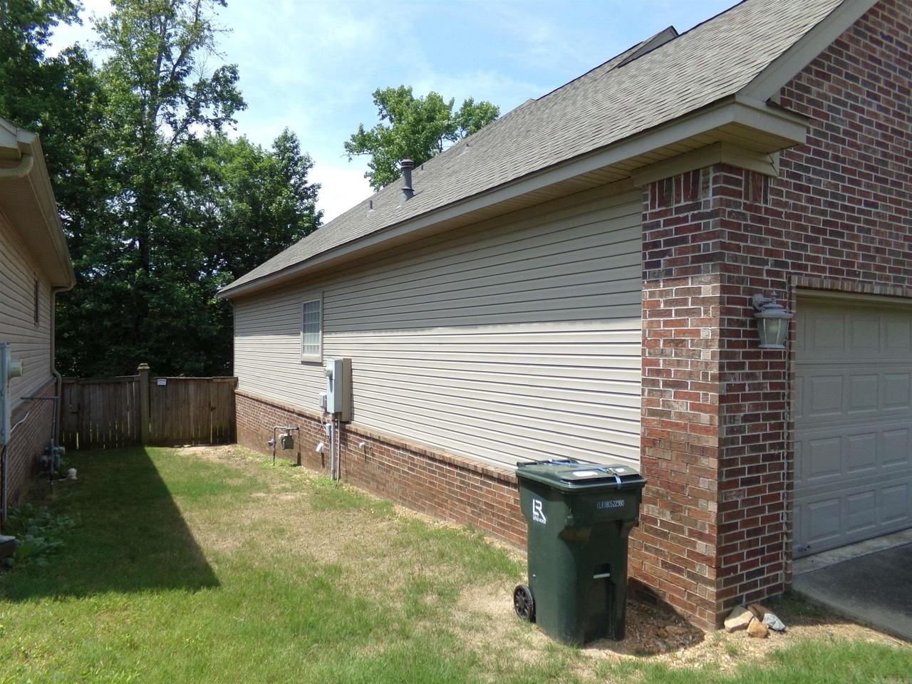 37 Woodridge Dr - Photo 4 of 6