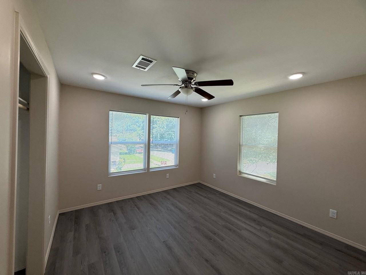 1226 School St - Photo 7 of 13