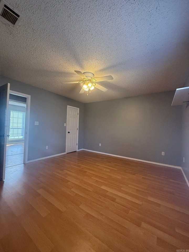 14108 Cherry Hill Dr - Photo 7 of 14