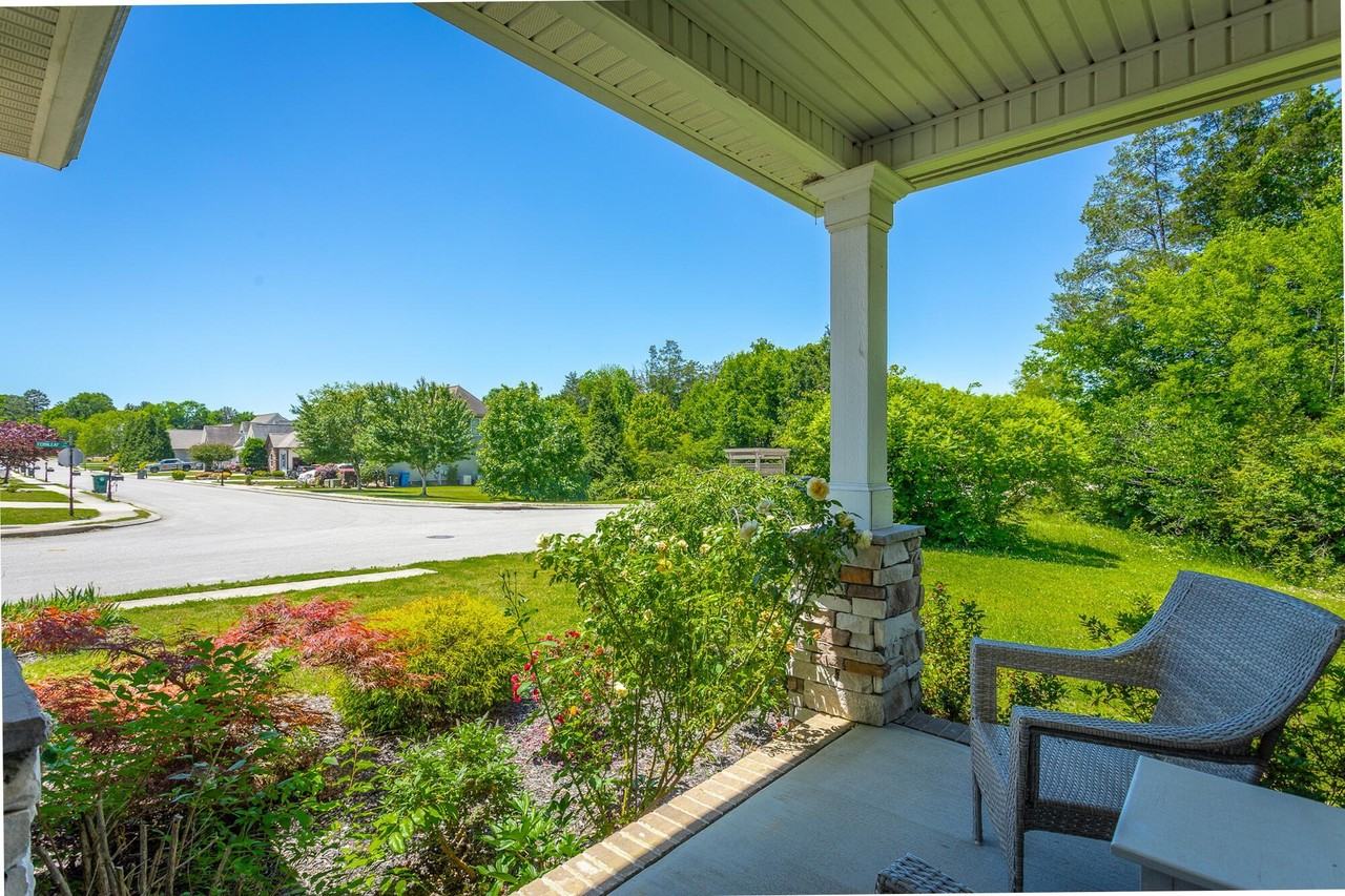 2890 Fernleaf Ln - Photo 6 of 49
