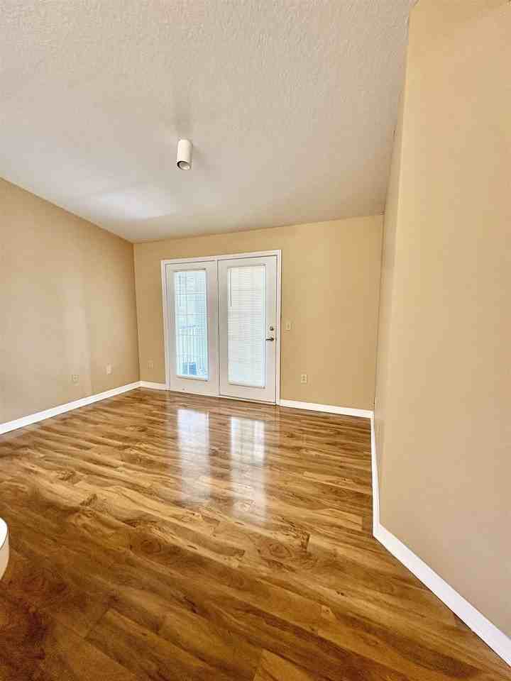 15207 Harbour Vista Cir - Photo 4 of 12
