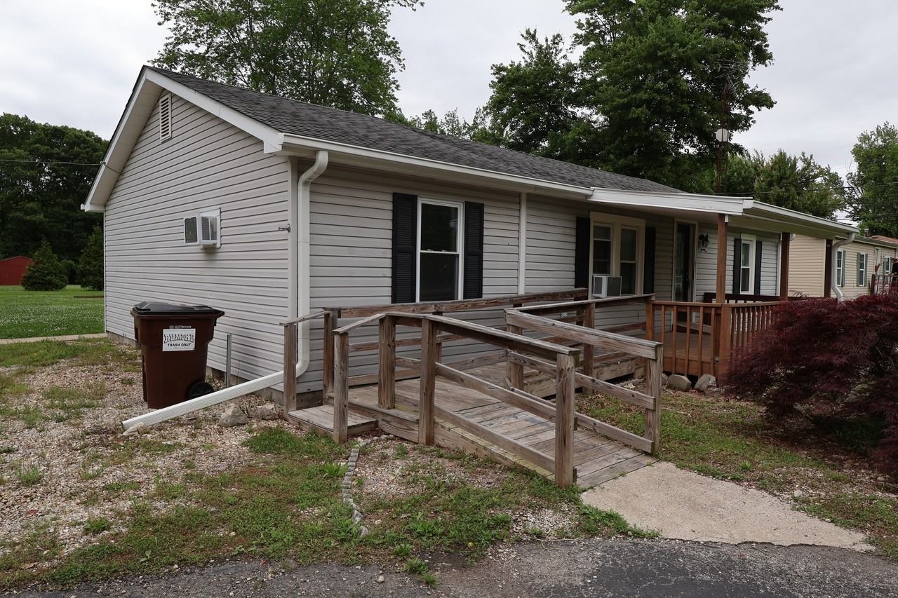549 S Gum St #1 - Photo 4 of 49
