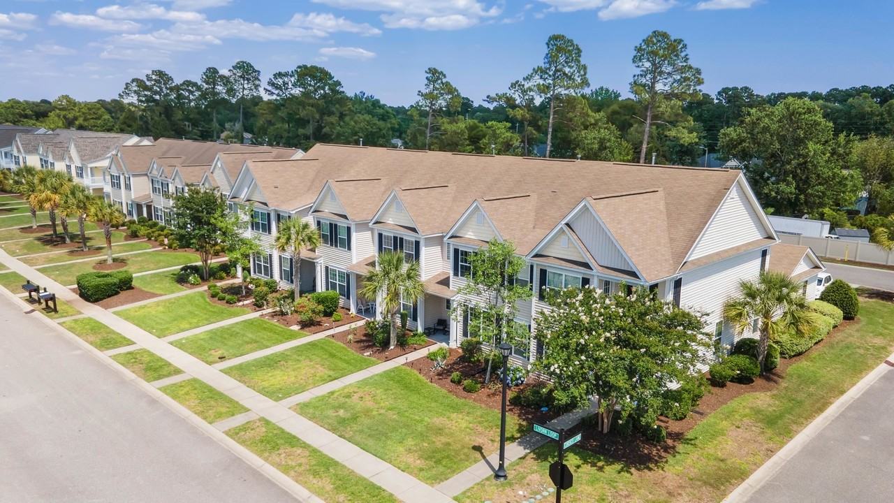 4536 Livorn Loop - Photo 3 of 47