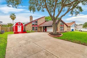 featured image of 5025 Romford Dr
