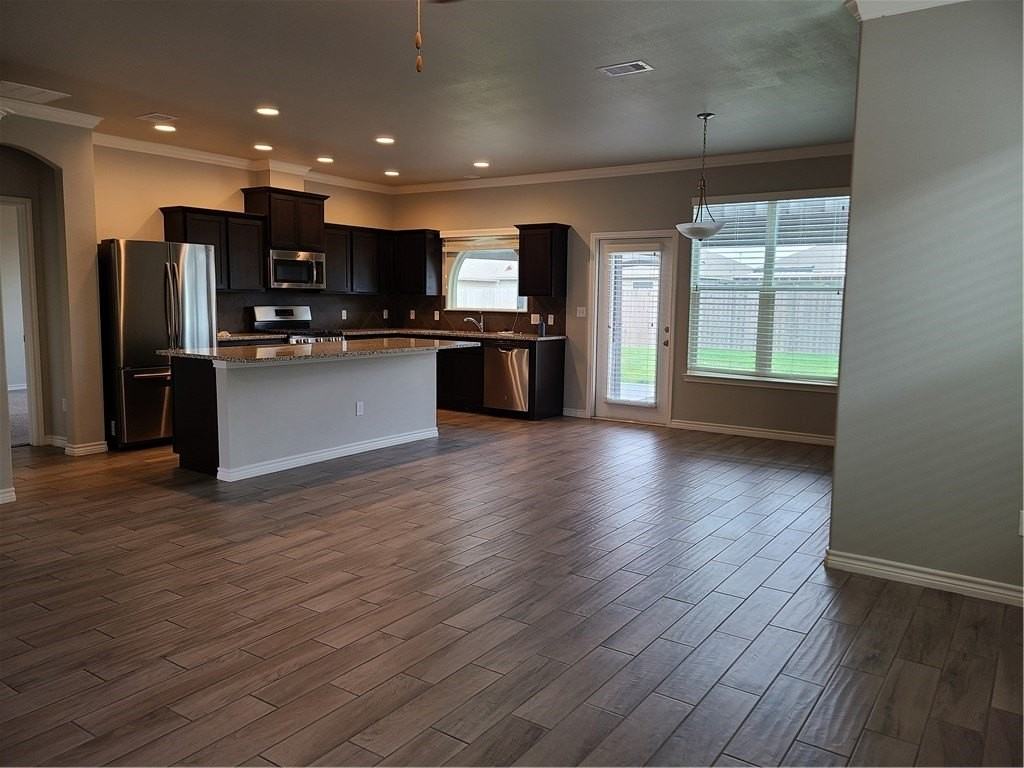 3033 Astros Way - Photo 3 of 10