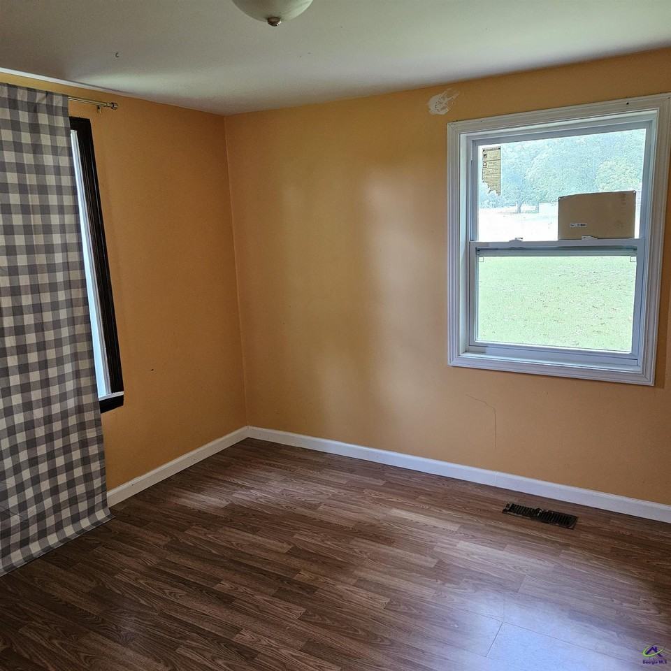 481 Lake Joy Rd - Photo 5 of 9