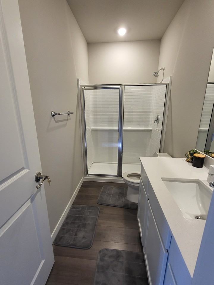 5203 E L St - Photo 3 of 7