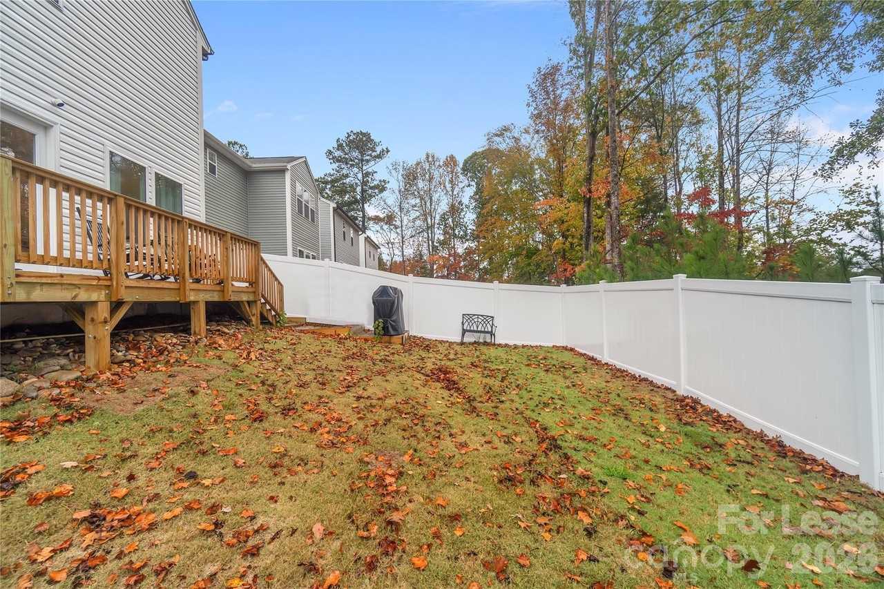 242 Lacewing Dr - Photo 3 of 46