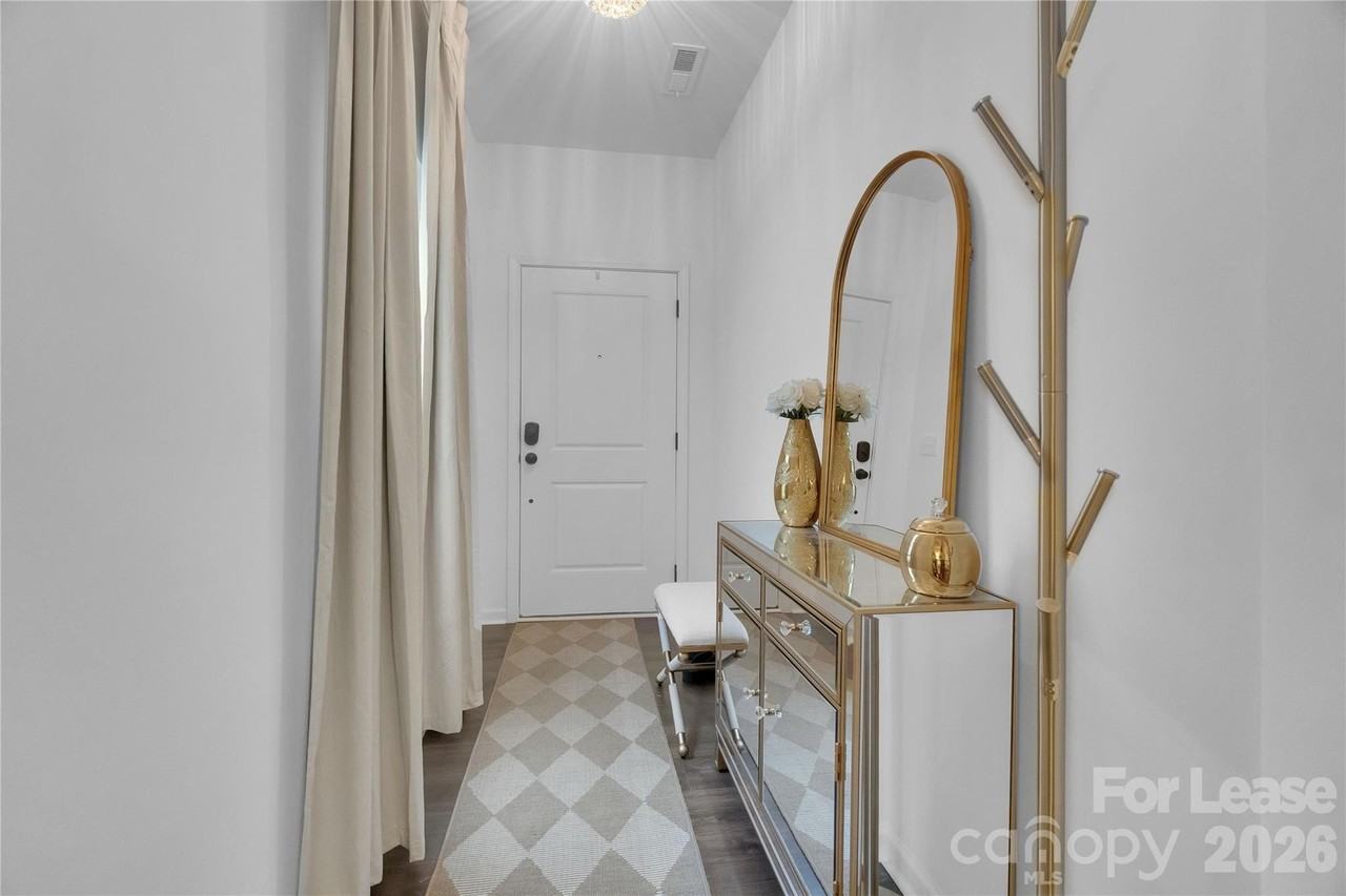 242 Lacewing Dr - Photo 7 of 46
