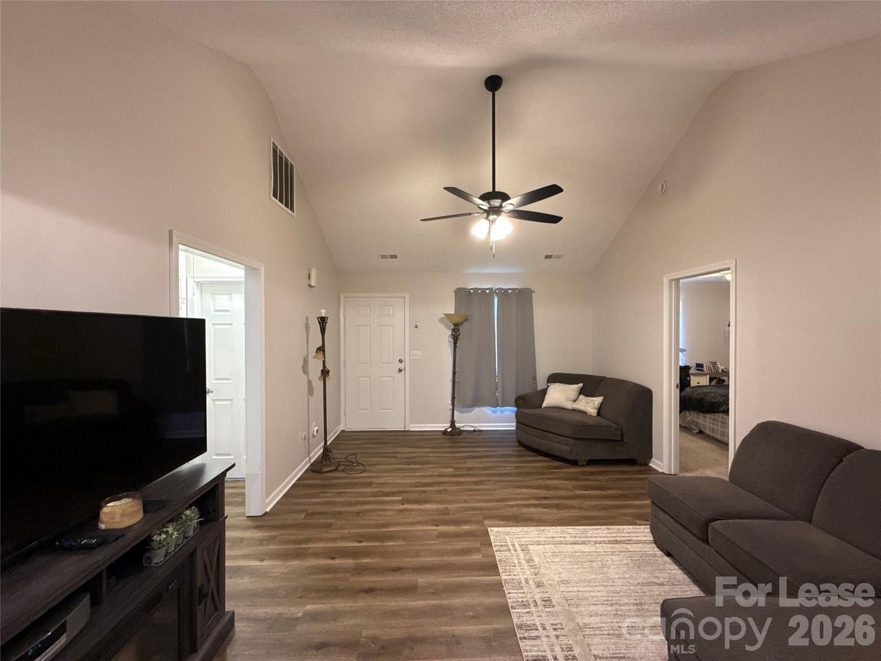 1653 Dawson Ct - Photo 3 of 16