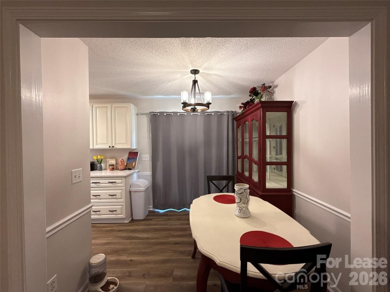 1653 Dawson Ct - Photo 4 of 16