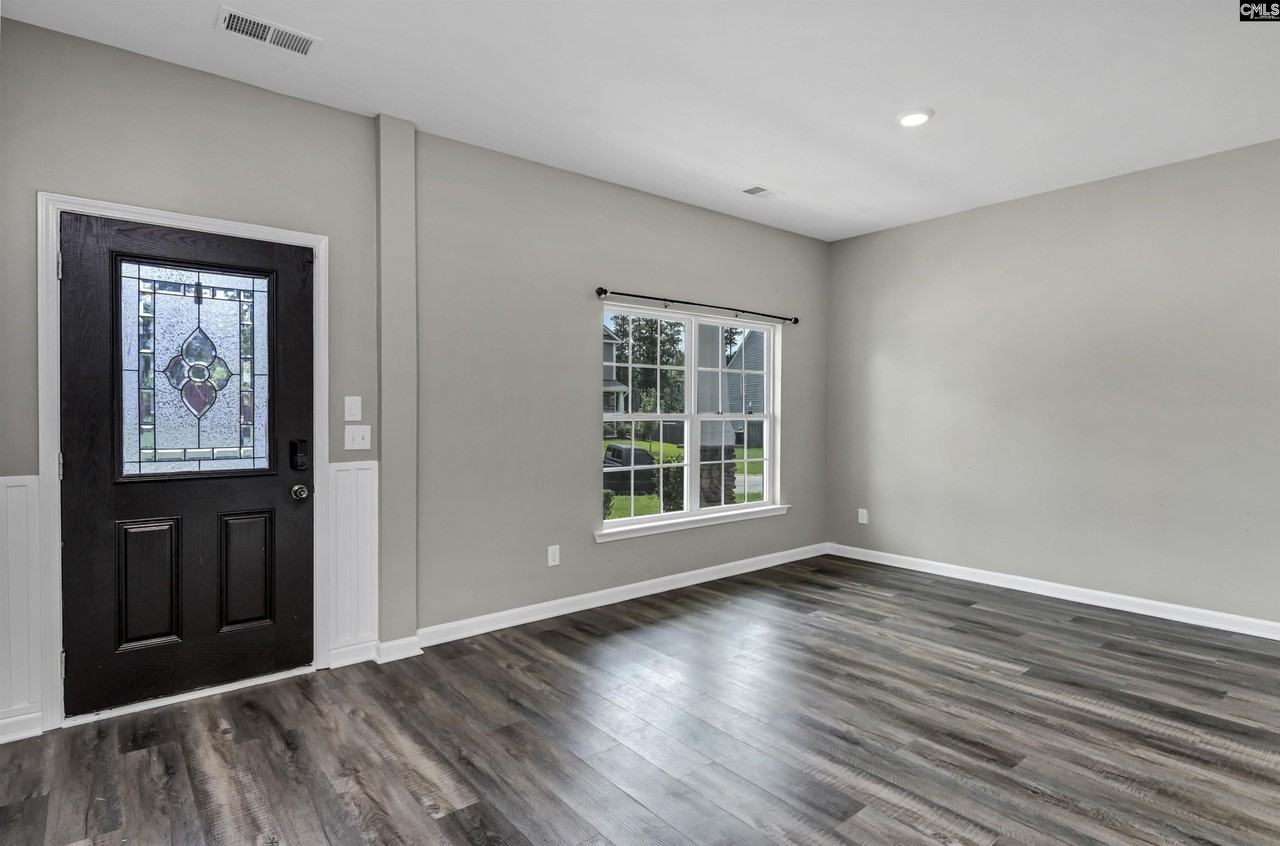 414 Tulip Way - Photo 7 of 50