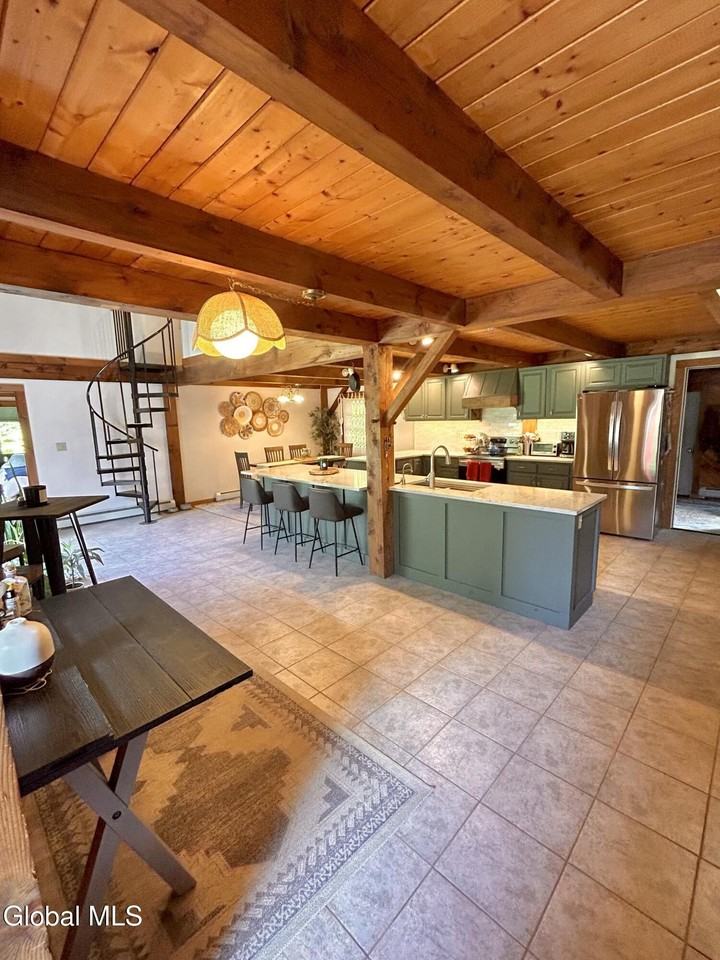148 Ruggles Rd - Photo 2 of 19