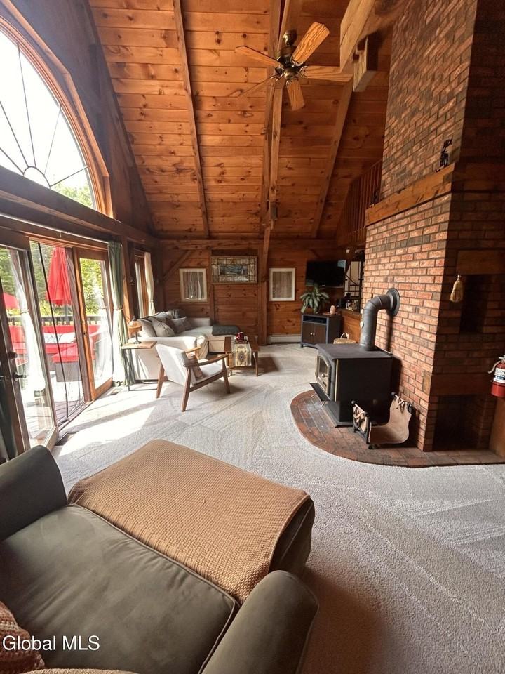 148 Ruggles Rd - Photo 6 of 19
