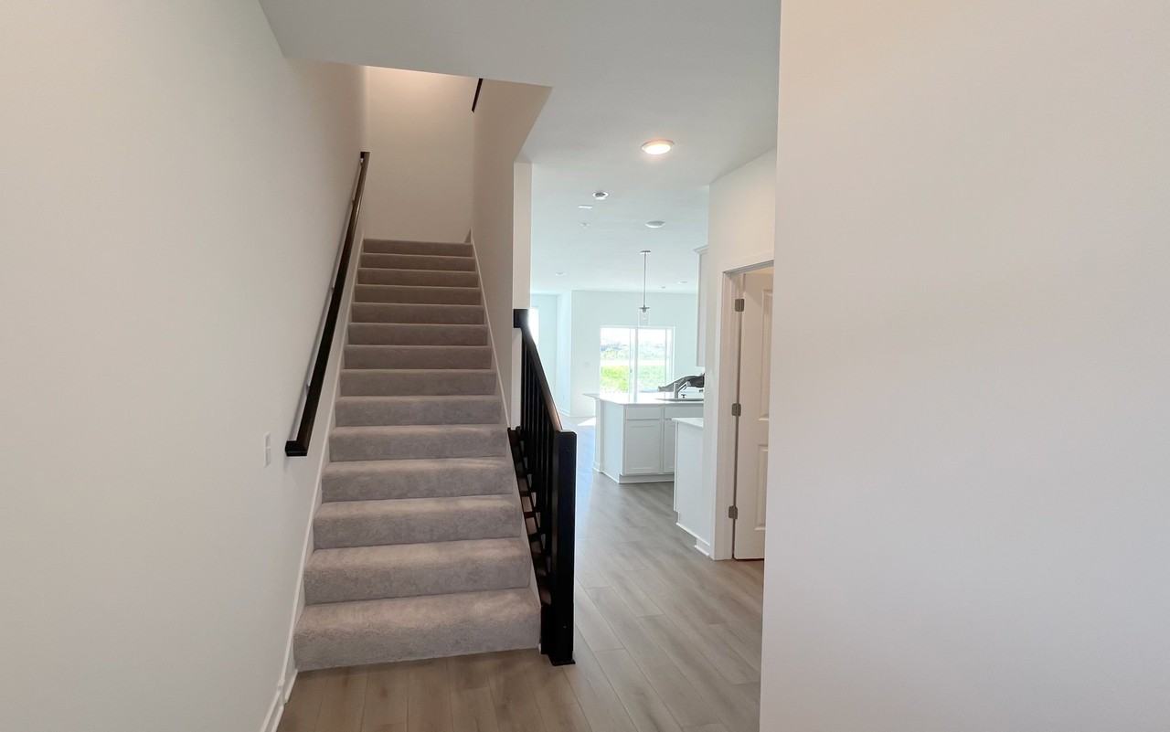 14473 103rd Pl N - Photo 2 of 20