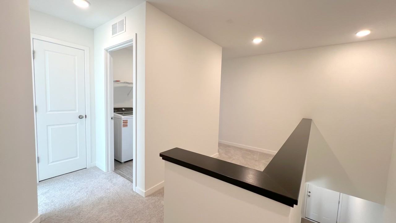 14473 103rd Pl N - Photo 4 of 20