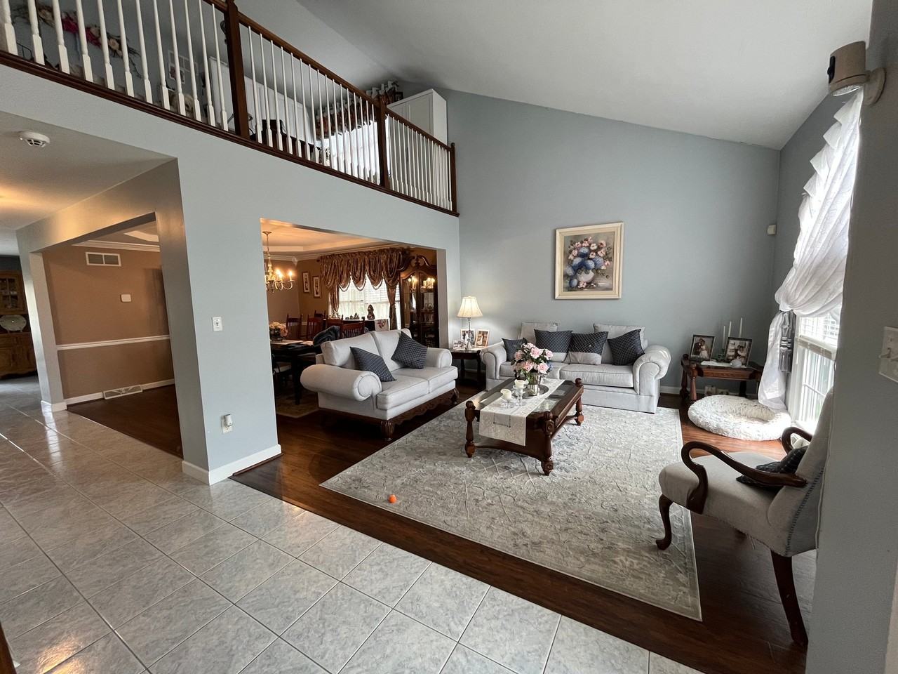 1036 Meadow Dr - Photo 2 of 25