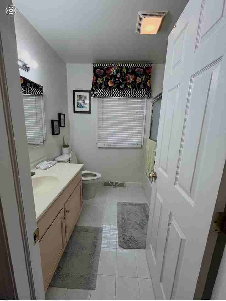 1036 Meadow Dr - Photo 7 of 25