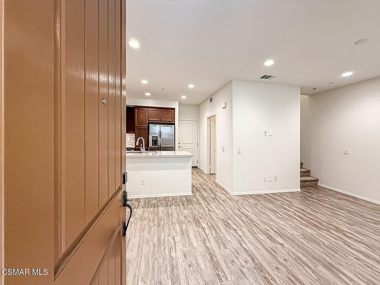 389 Castiano St - Photo 4 of 38