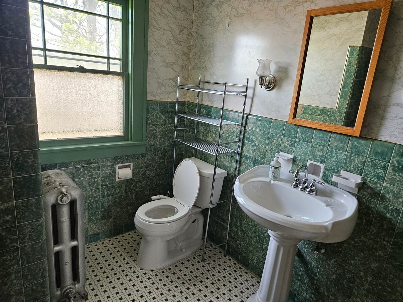 2935 Genesee St #UP - Photo 3 of 12
