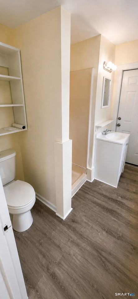 6 E Walnut St #1R - Photo 7 of 10