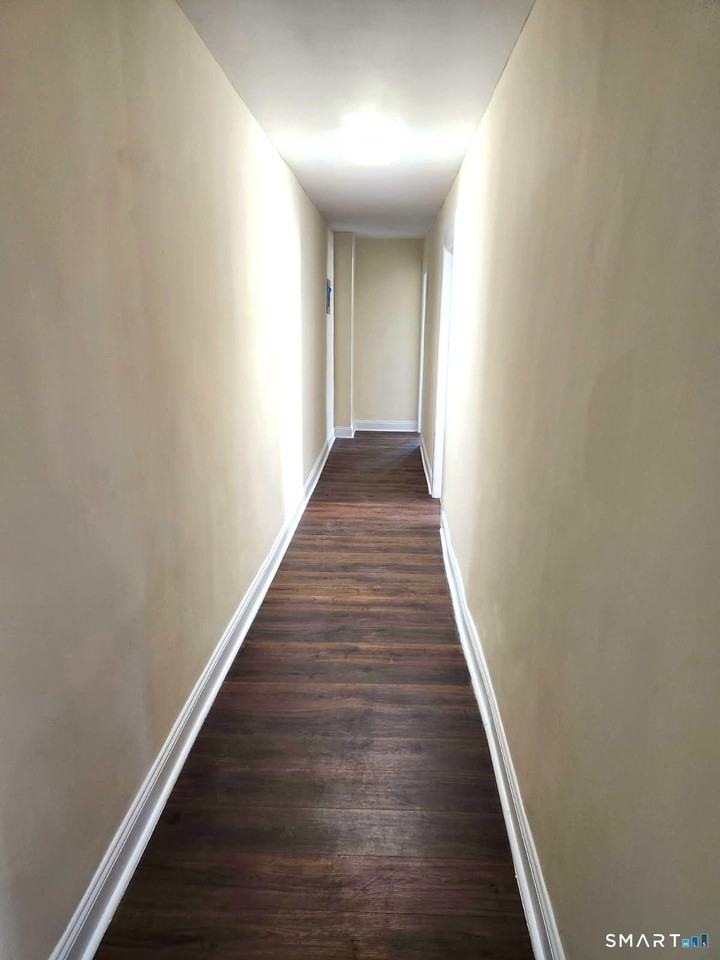 280 Park Ave - Photo 7 of 10