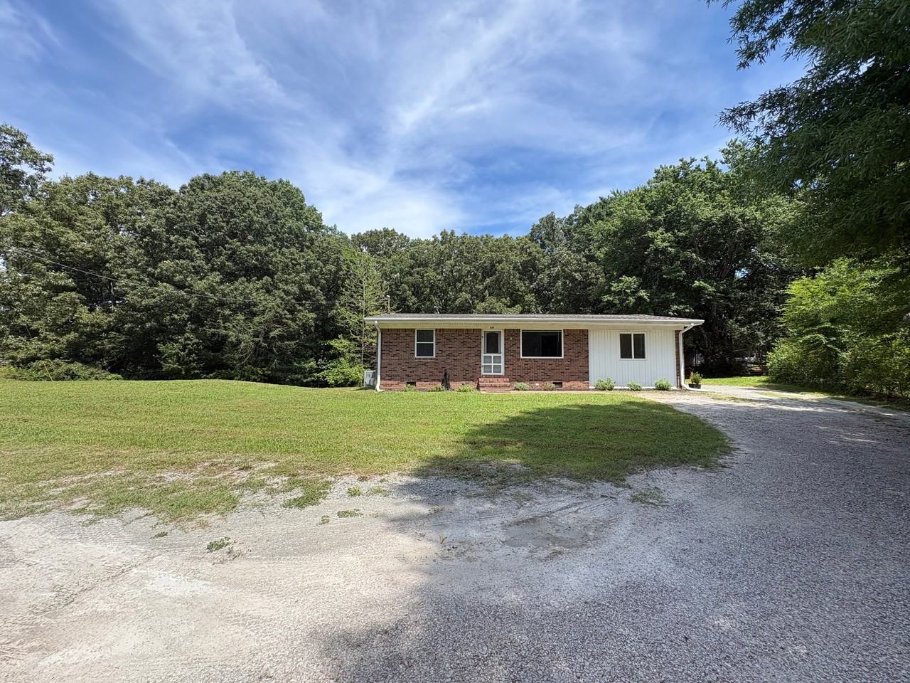 837 Bear Creek Rd - Photo 2 of 22