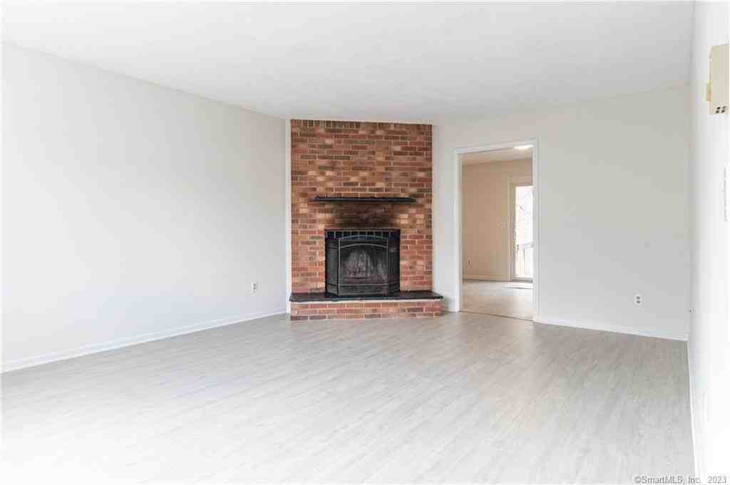 22 Maple Ave - Photo 4 of 19