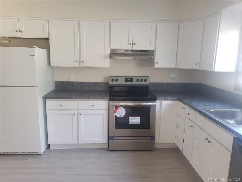 22 Maple Ave - Photo 7 of 19