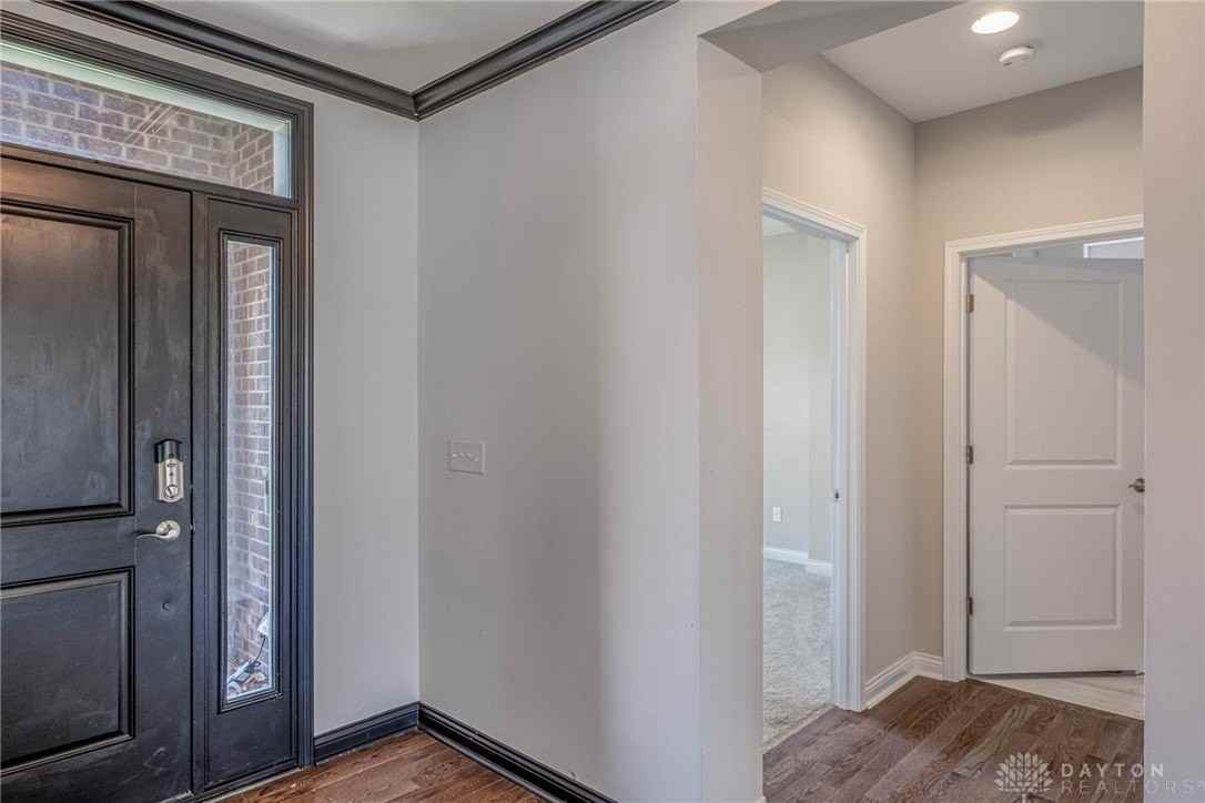 9501 Flatrock Dr - Photo 3 of 50