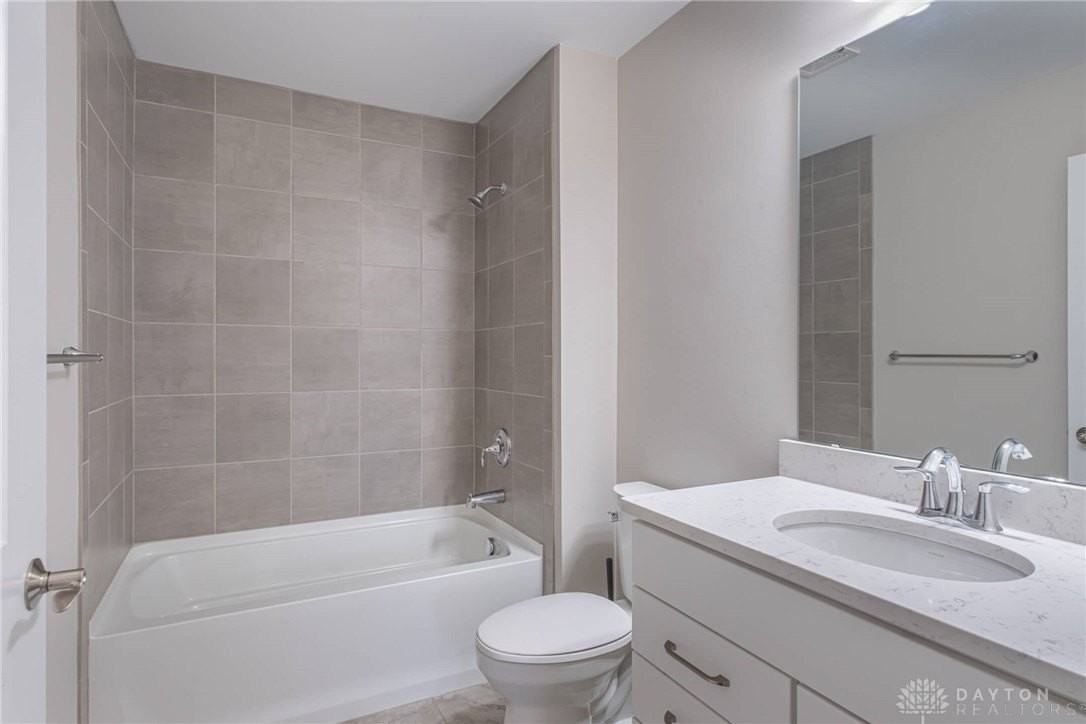 9501 Flatrock Dr - Photo 5 of 50