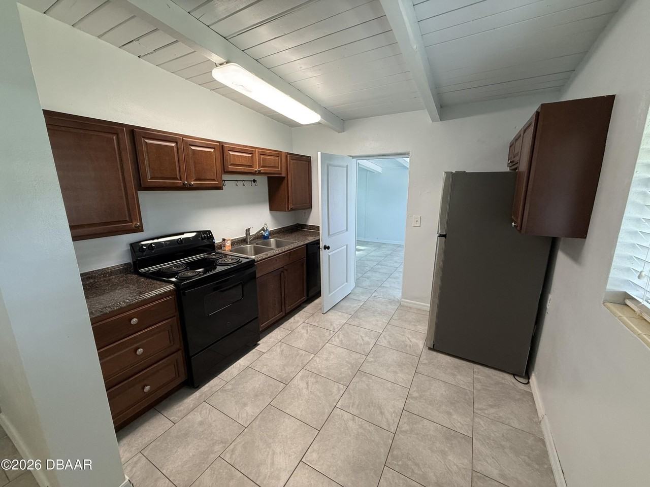 430 Dorothy Ave - Photo 3 of 11