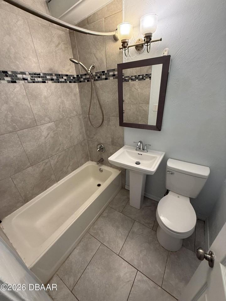 430 Dorothy Ave - Photo 7 of 11