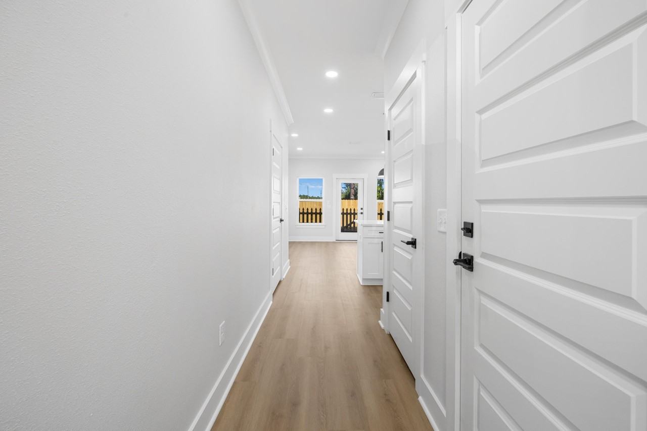 710 Dale Pl #3 - Photo 3 of 36